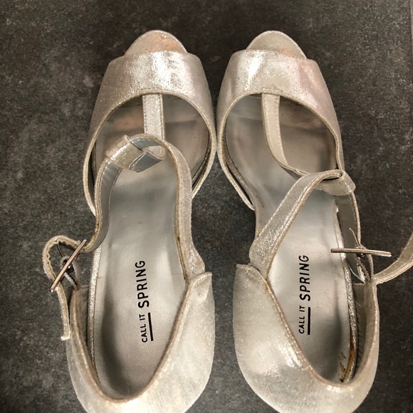 Silver sparkly heels - Picture 7 of 8